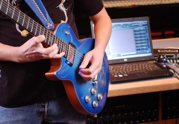 звук гитары и электрогитары в студии